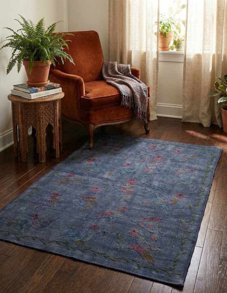 Detail image of 3' 5 x 4' 10 Hand Woven Kilim Suzani Wool Rug