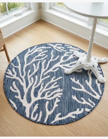 Blue Easy-Clean Coastal Indoor / Outdoor Round Rug