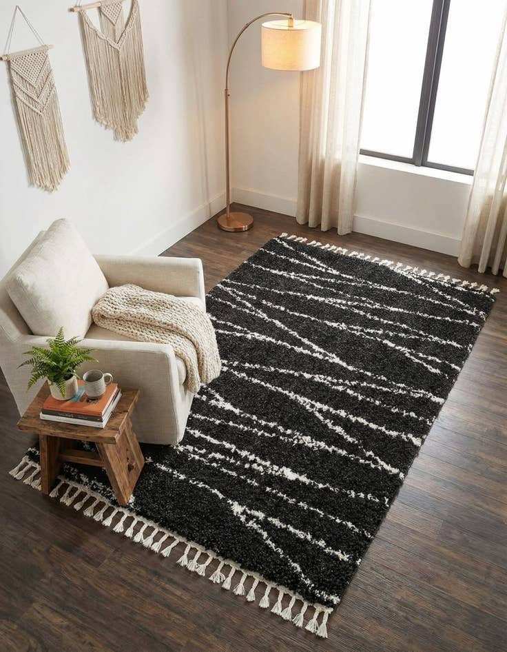 Detail image of 4' x 6' Serenity Shag Rug