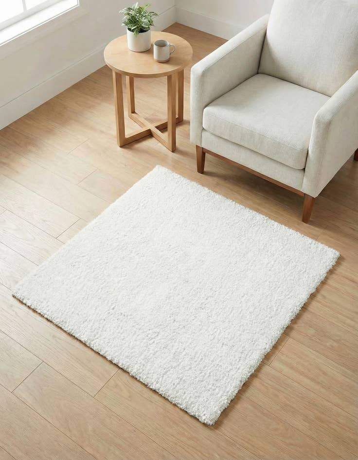 Detail image of 3' x 3' Zermatt Shag Square Rug