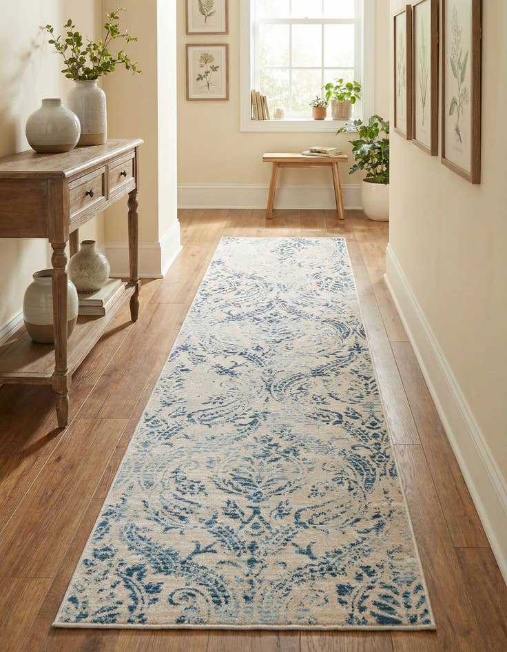 Detail image of 2' x 8' Victoria Runner Rug