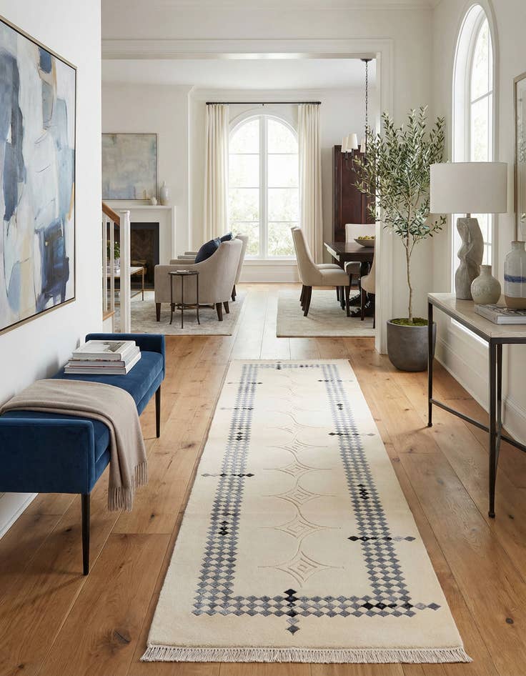 Detail image of 2' 8 x 9' 10 Darya Runner Rug