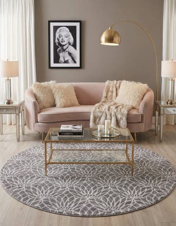 7' 10 x 7' 10 Marilyn Monroe&trade; Glam Dahlia Round Rug