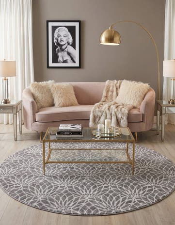 7' 10 x 7' 10 Marilyn Monroe™ Glam Dahlia Round Rug