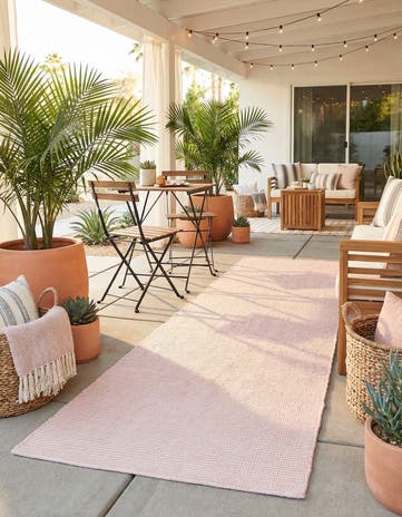 2' 7 x 8' Easy-Clean Jill Zarin Palm Springs Indoor / Outdoor Runner Rug