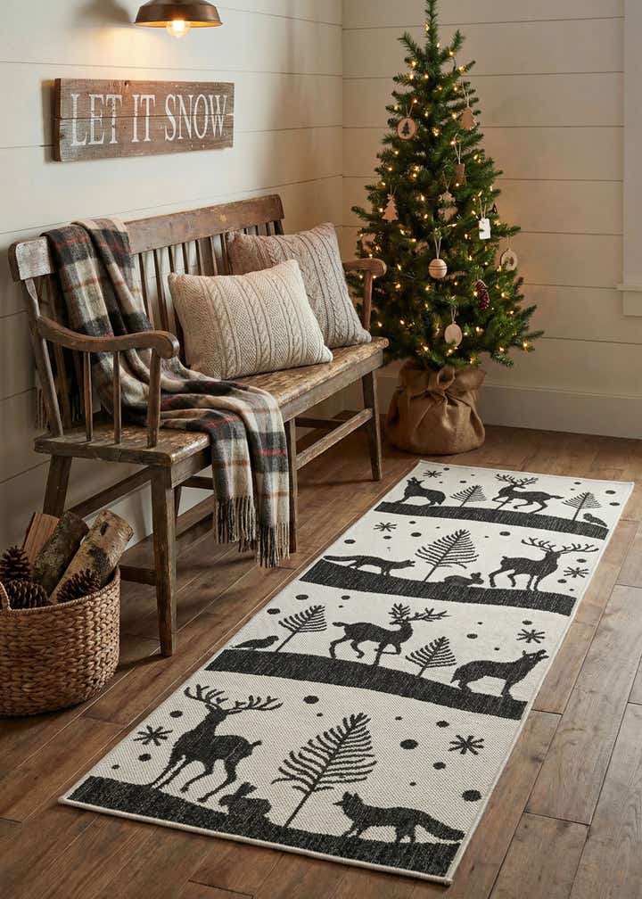 2' x 6' Easy-Clean Holiday Indoor / Outdoor Runner Rug