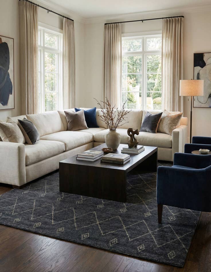 Detail image of 9' 5 x 13' 9  Hand Knotted Darya Wool Rug