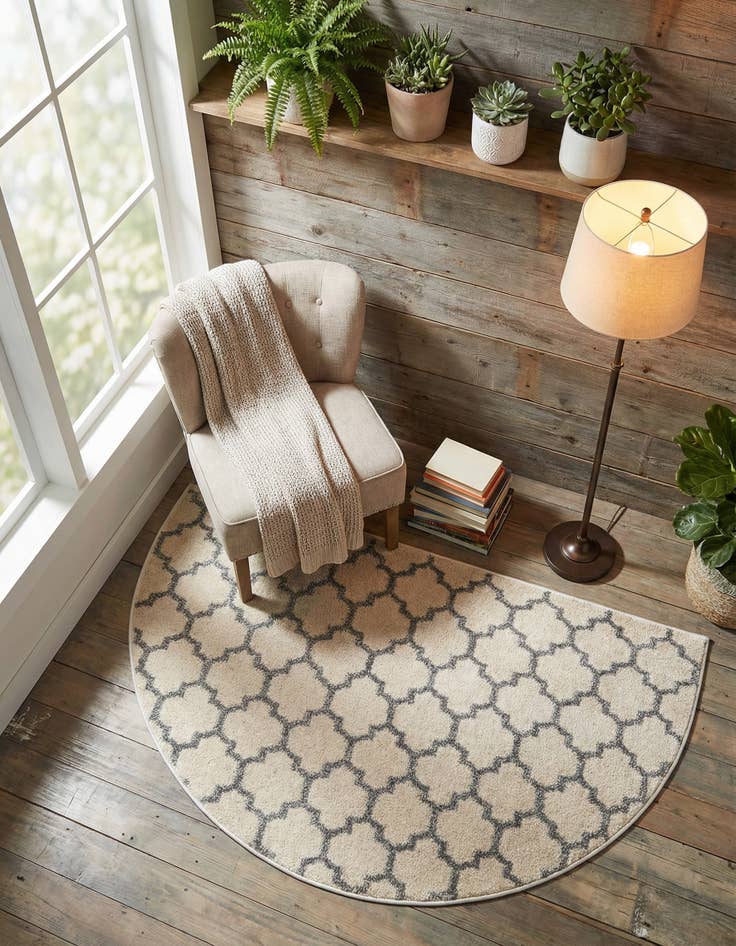 Detail image of 2' 7 x 4' 1 Trellis Hearth Rug