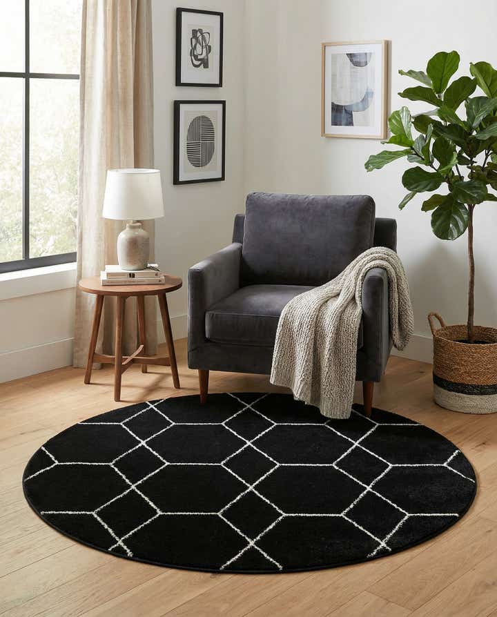 4' x 4' Lattice Frieze Round Rug