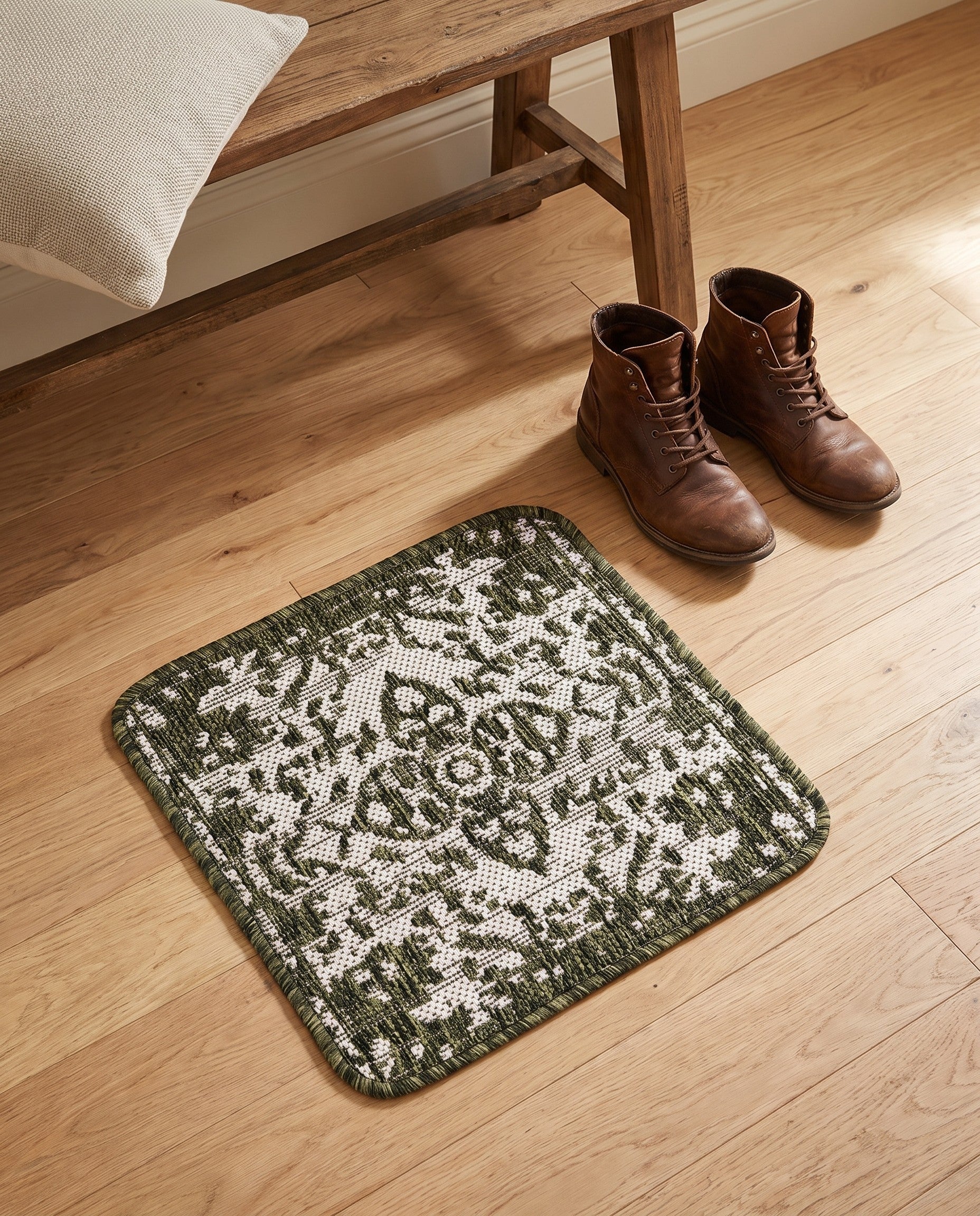 1' 4 x 1' 4 Easy-Clean Jill Zarin Dubai Indoor / Outdoor Sample Rug