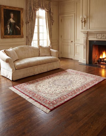 4' 4 x 6' 7 Ghom Silk Rug