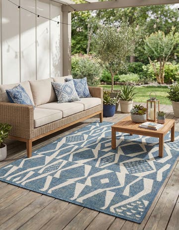 5' 3 x 8' Easy-Clean Baja Indoor / Outdoor Rug