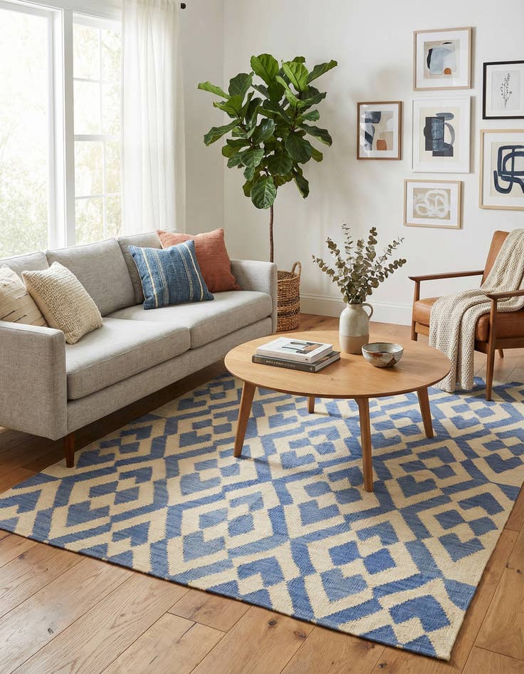 Detail image of 4' 6 x 5' 8  Hand Woven Kilim Modern Wool Rug