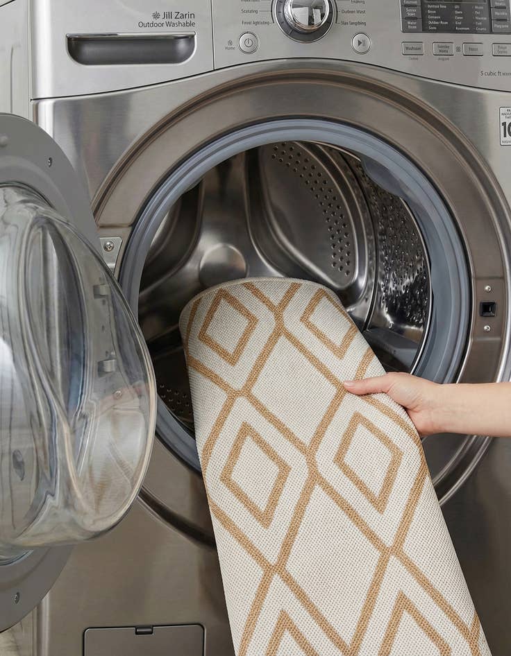 Detail image of 1' 4 x 1' 4  Washable Jill Zarin Turks and Caicos Indoor / Outdoor Sample Rug