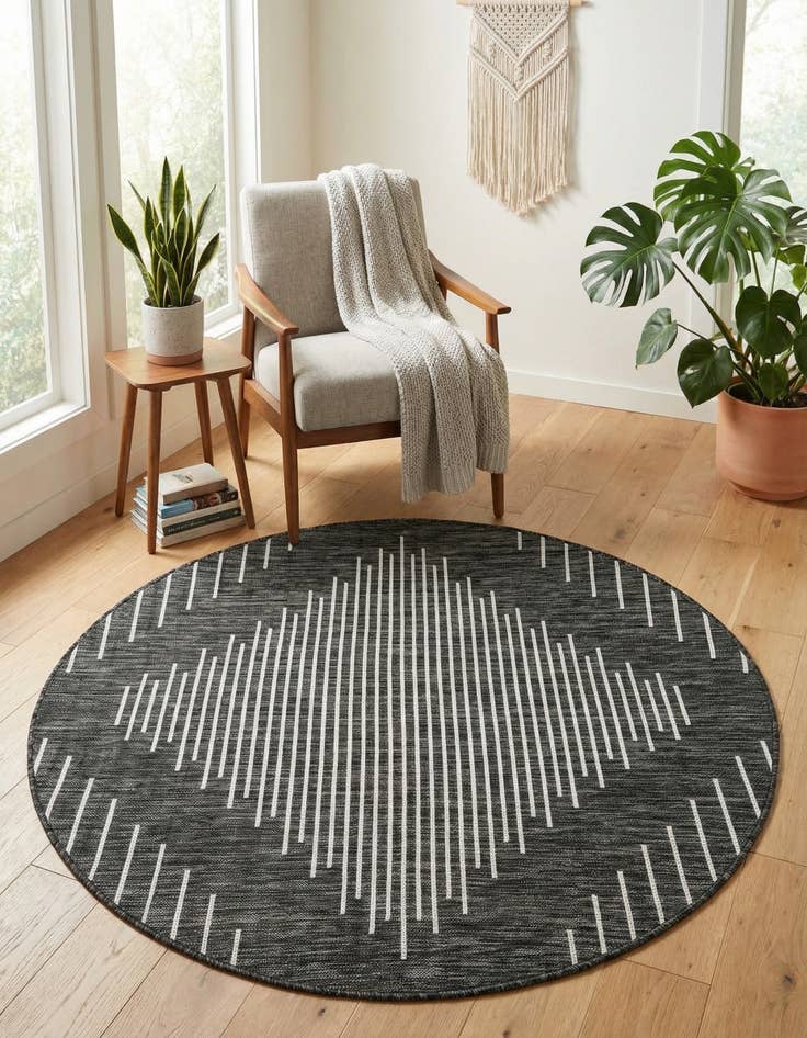 Detail image of 5' 3 x 5' 3  Washable Modern Indoor / Outdoor Round Rug
