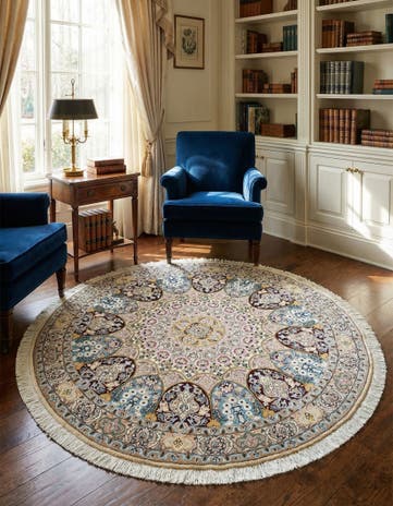 4' 8 x 4' 9 Nain Wool Round Rug