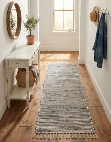 2' 7 x 10' Hand Woven Chindi Jute Runner Rug