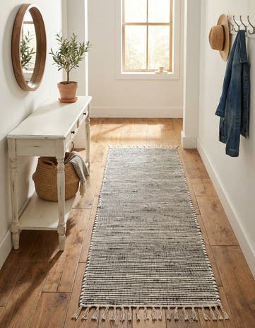 2' 7 x 10' Hand Woven Chindi Jute Runner Rug