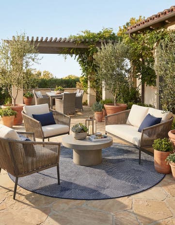 10' x 10' Easy-Clean Sabrina Soto Indoor / Outdoor Round Rug