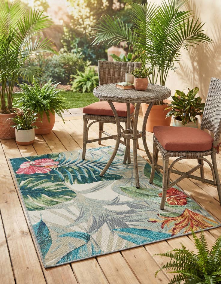 Detail image of  2' x 3'  Washable Botanical Indoor / Outdoor Rug