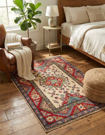 2' 9 x 4' 3 Hand Knotted Kazak Rug