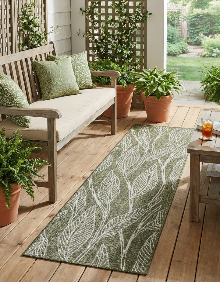 2' 7 x 10' Easy-Clean Botanical Indoor / Outd...