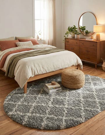 Gray Moroccan Trellis Shag Oval Rug