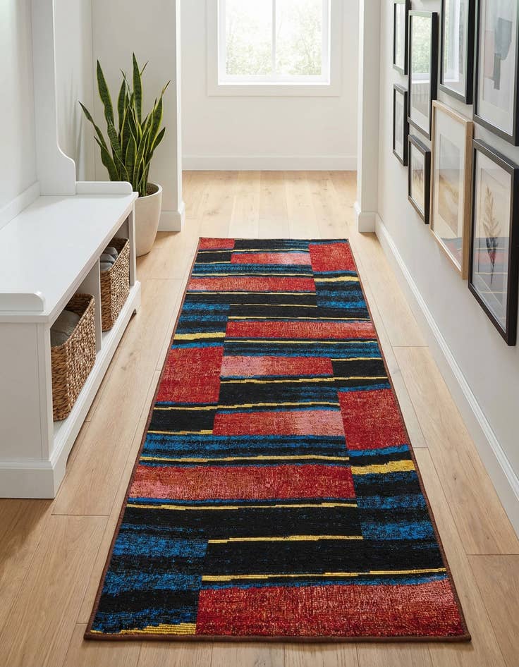 Detail image of  2' x 5'  Washable Modern Indoor / Outdoor Runner Rug