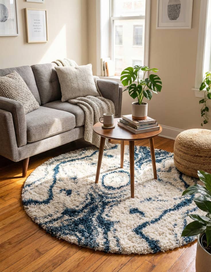 Detail image of 3' 3 x 3' 3 Lagom Shag Round Rug