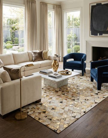 4' 10 x 7' 10 Cowhide Leather Rug