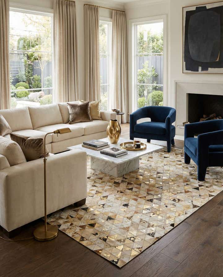 4' 10 x 7' 10 Cowhide Leather Rug
