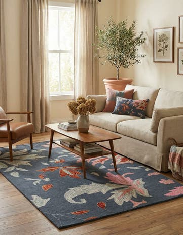 5' 1 x 8' Agra Wool Rug