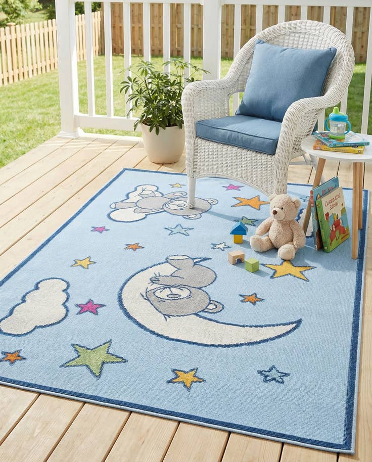 Detail image of 5' 3 x 7' 7 Easy-Clean Indoor / Outdoor Rug