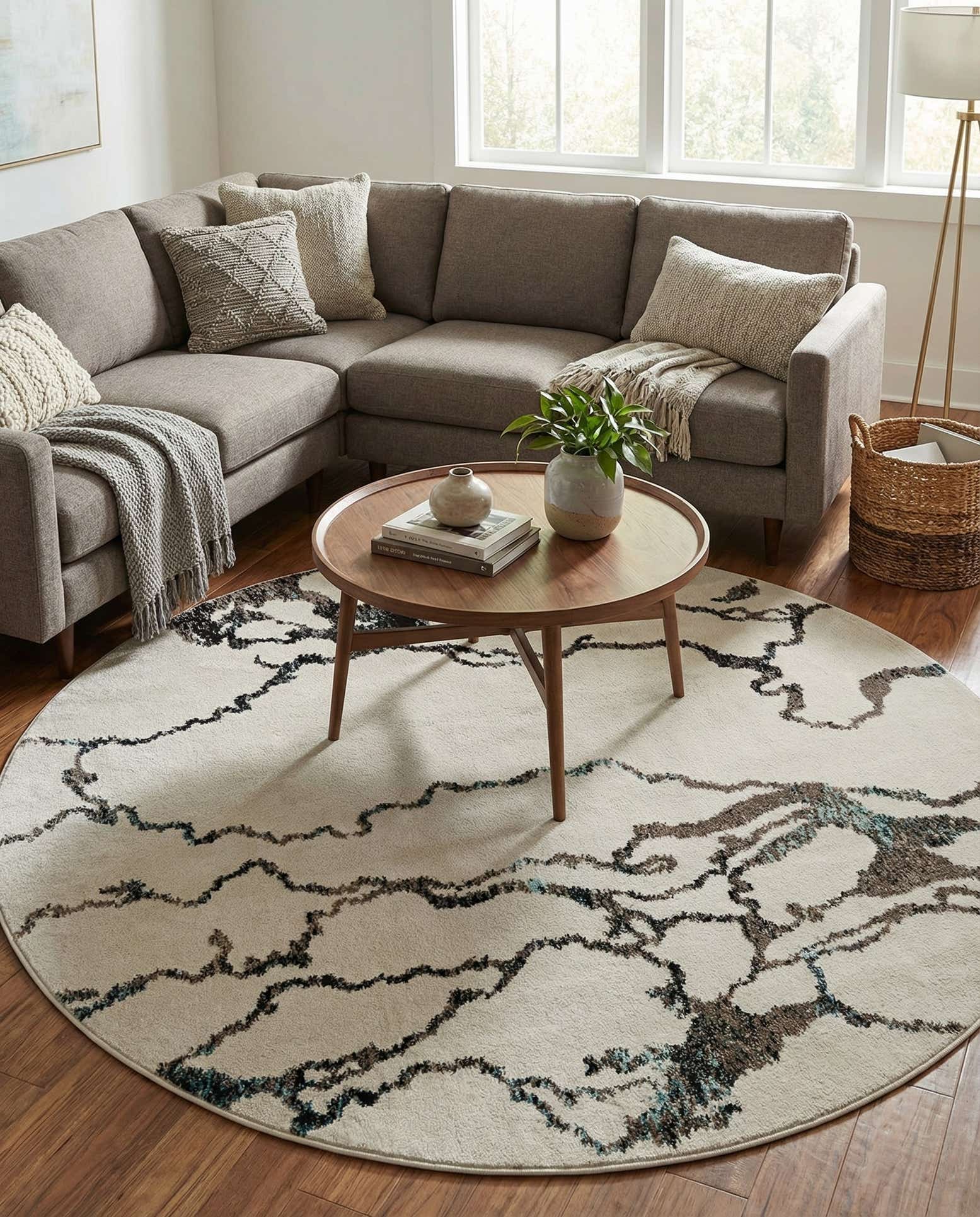 7' 10 x 7' 10 Madeline Round Rug