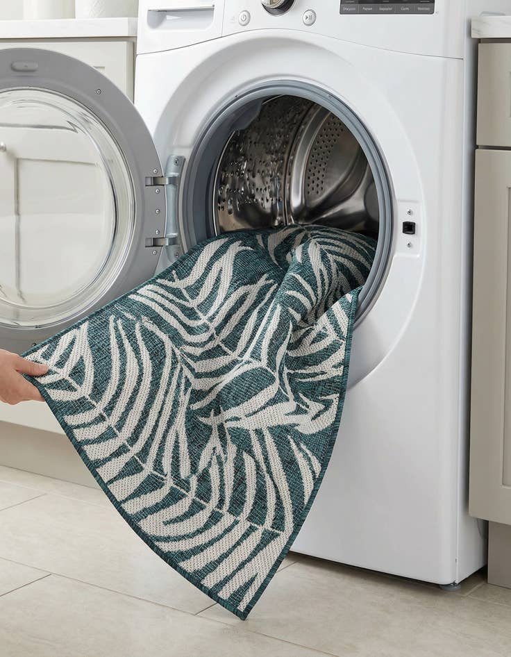 Detail image of 2' x 8'  Washable Botanical Indoor / Outdoor Runner Rug