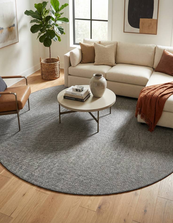 Detail image of 10' 8 x 10' 8  Washable Solid Indoor / Outdoor Round Rug