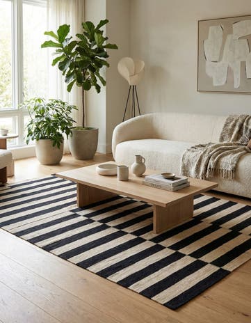 4' 2 x 6' Hand Woven Kilim Modern Wool Rug