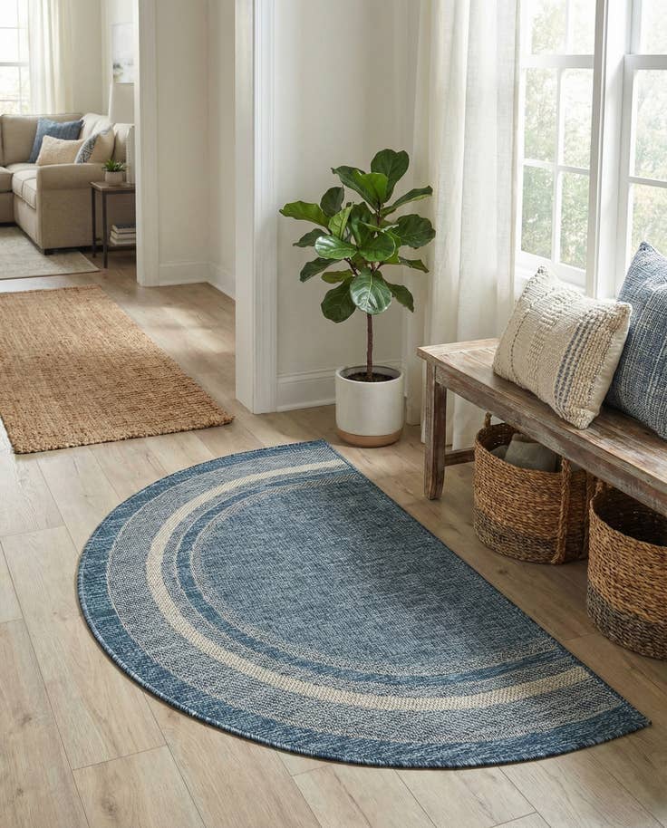 Detail image of 2' 7 x 4' Easy-Clean Border Indoor / Outdoor Hearth Rug