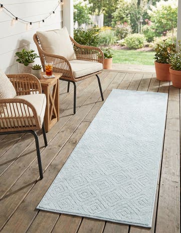 2' x 6' Easy-Clean Sabrina Soto Indoor / Outdoor Runner Rug