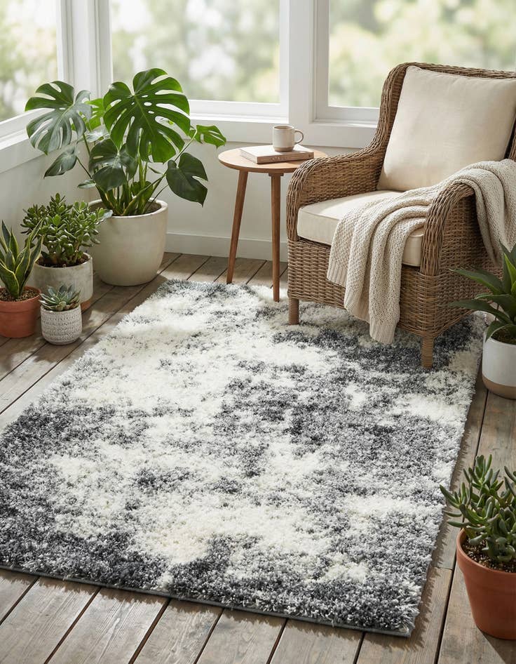 Detail image of 3' 3 x 5' 3 Soft Touch Shag Rug