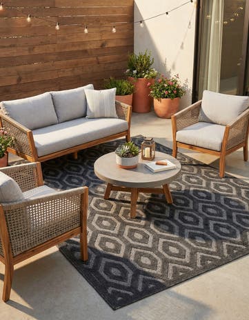 6' x 9' Easy-Clean Trellis Textured Indoor / Outdoor Rug