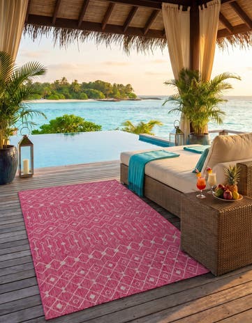 5' 3 x 8' Easy-Clean Trellis Indoor / Outdoor Rug