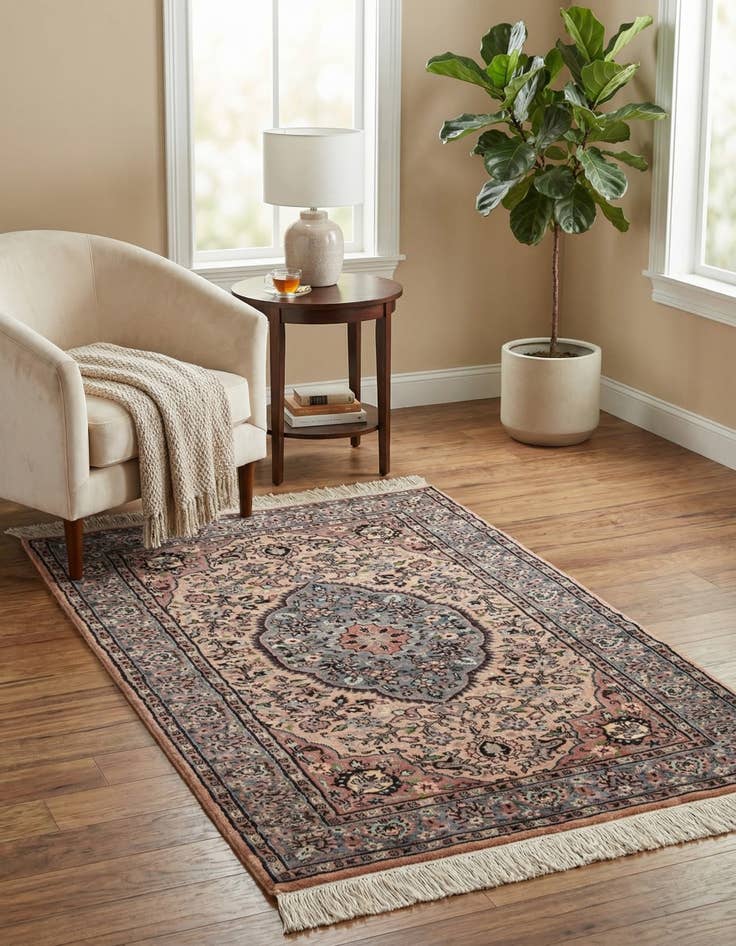 Detail image of 3' 2 x 5' 2  Hand Knotted Kashmir Oriental Rug