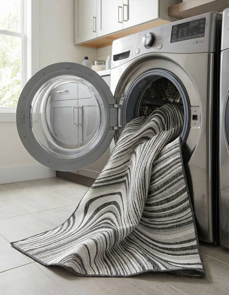 Detail image of 5' 3 x 8'  Washable Modern Indoor / Outdoor Rug