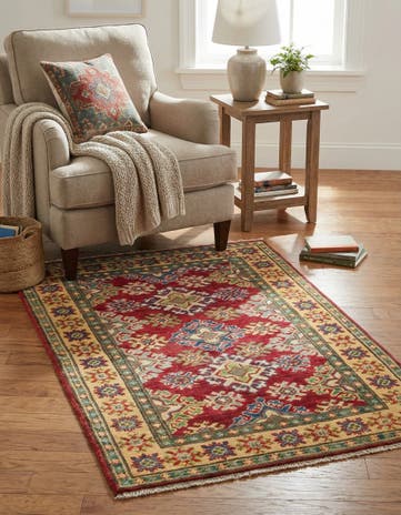 2' 7 x 4' 1 Hand Knotted Kazak Rug