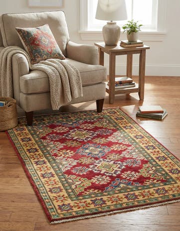 2' 7 x 4' 1 Hand Knotted Kazak Rug