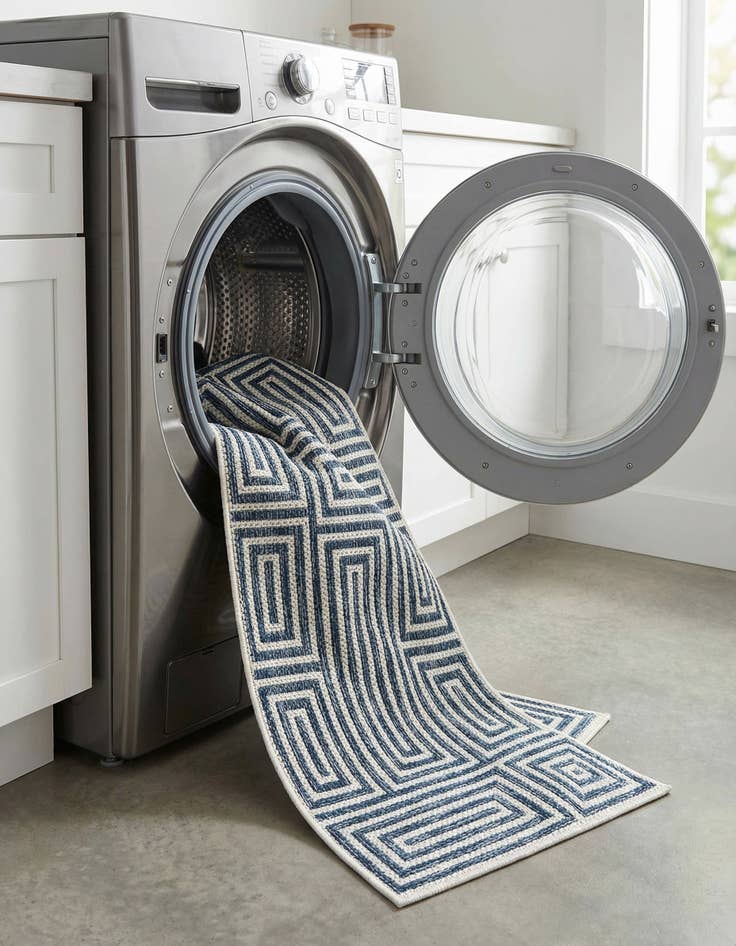 Detail image of 2' x 6'  Washable Modern Indoor / Outdoor Runner Rug