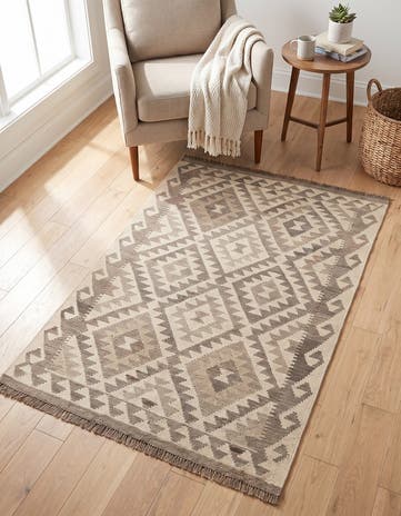 3' 5 x 5' 1 Hand Woven Kilim Maymana Wool Rug