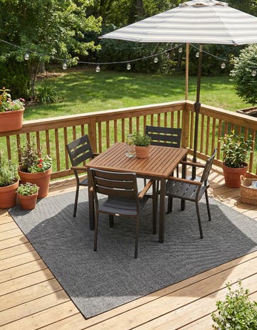 7' 10 x 7' 10 Easy-Clean Solid Indoor / Outdoor Square Rug