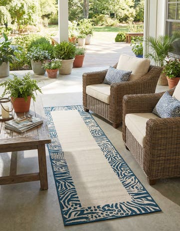 2' 7 x 10' Easy-Clean Safari Indoor / Outdoor Runner Rug